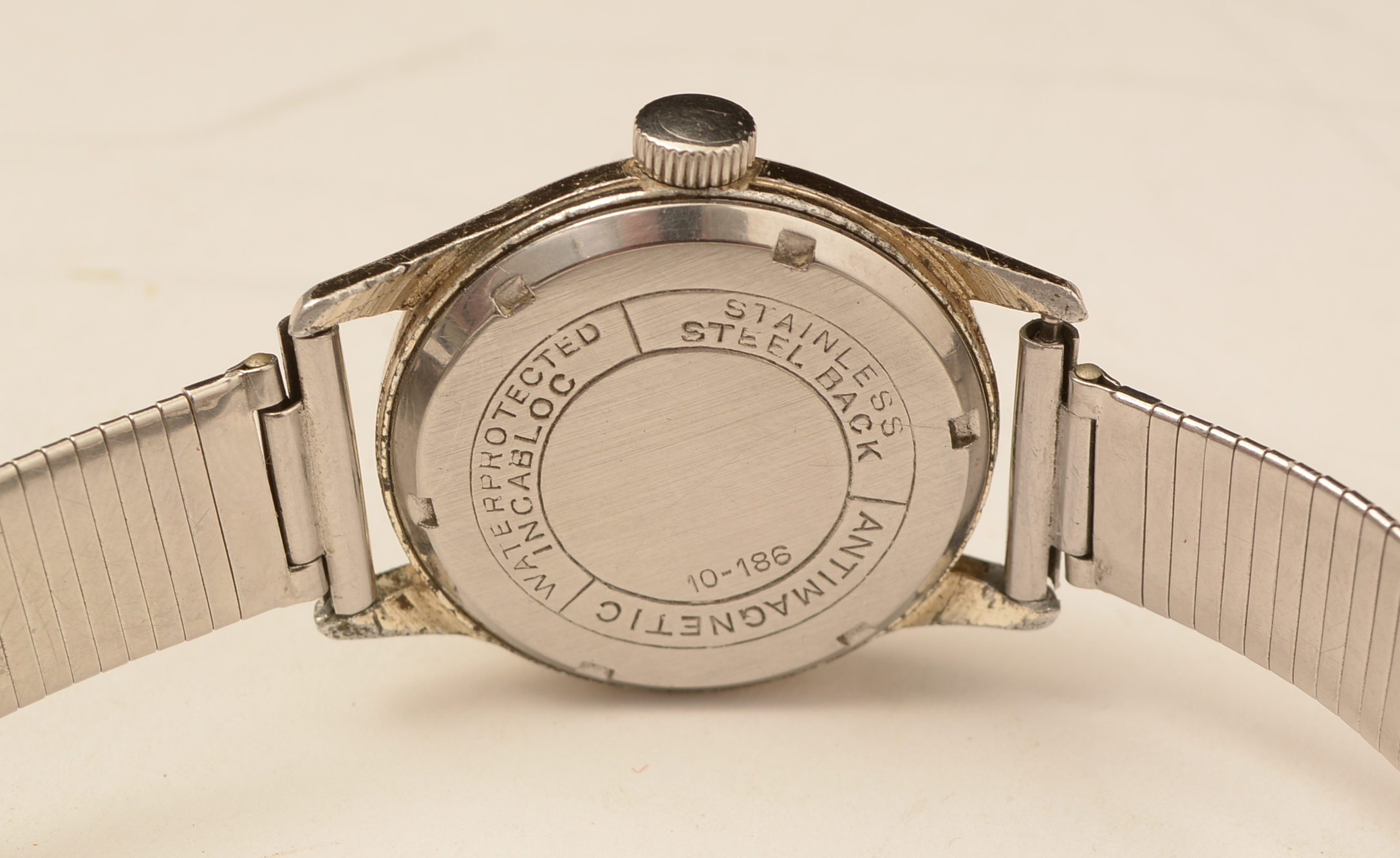 Six vintage wristwatches. - Image 11 of 22