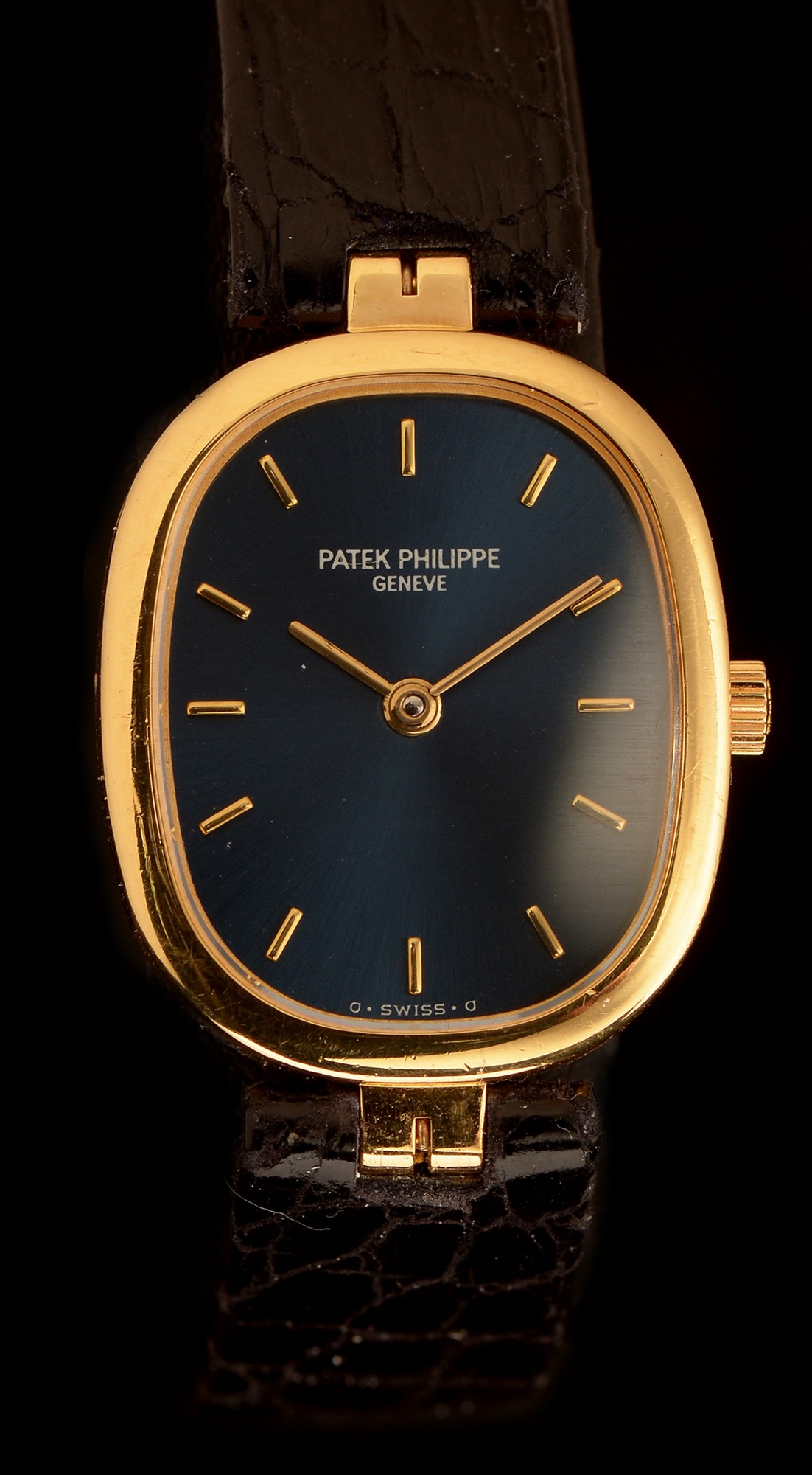 Patek Philippe 'Golden Ellipse': An 18ct. gold lady's watch.