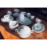 Noritake porcelain 'Snowden' porcelain dinner and tea service