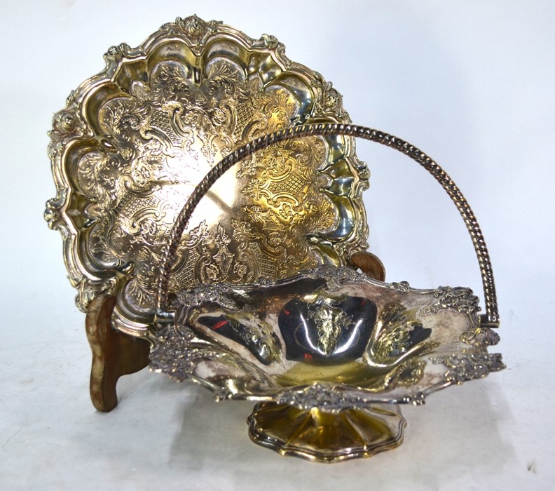 Four electroplated oval platters, to/w a salver, tray, pair of entree dishes, fruit basket, etc. - Image 3 of 3