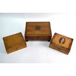 A Regency rosewood and cross-banded box with gilt brass ring-and-plate top handle, 23 cm wide, to/