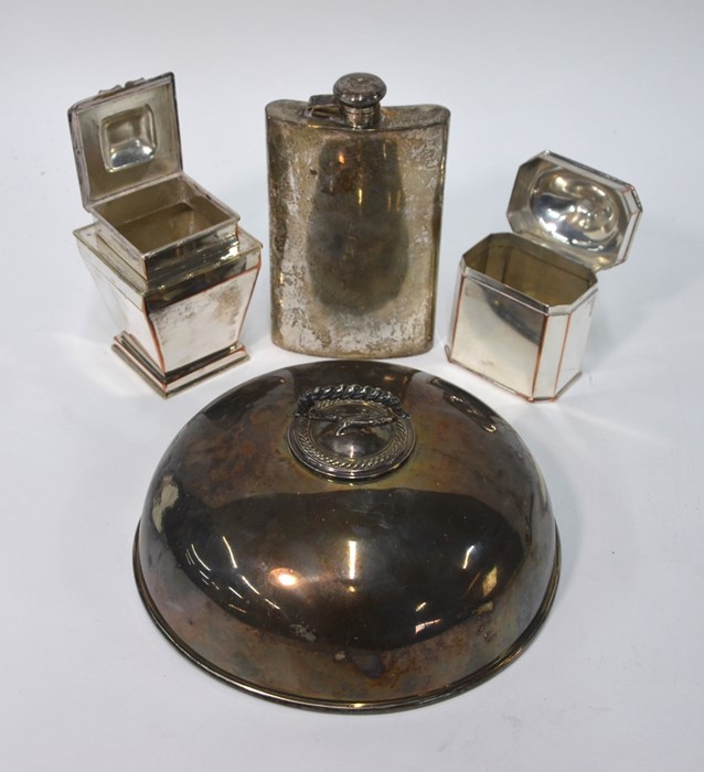 A pair of electroplated entrée dishes and covers, to/w a plated on copper tea caddy of square - Image 2 of 4