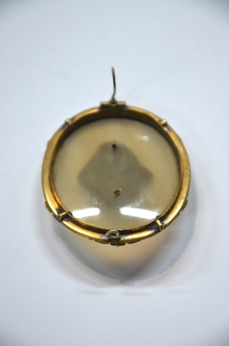 A large Victorain oval chalcedony brooch with gilt metal scroll mount and small oval cameo and - Image 5 of 5