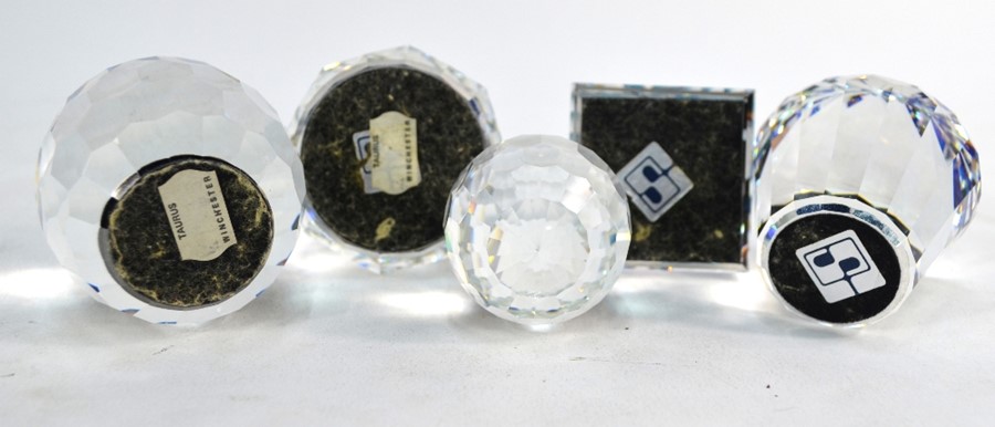 Four Swarovski Crystal paperweights and an egg - Image 3 of 6