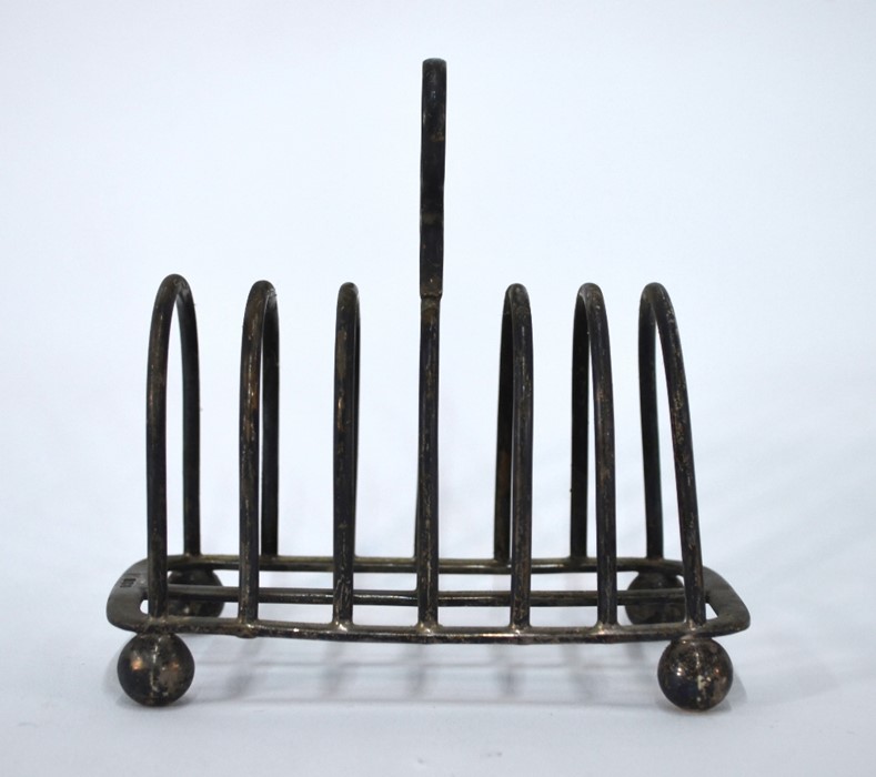 A silver toast rack,Thomas Bradbury & Son, Sheffield 1923 - Image 2 of 2