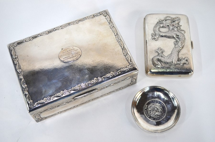 A Chinese silver cigar box and cheroot case,Tuck Chang of Shanghai and an ashtray