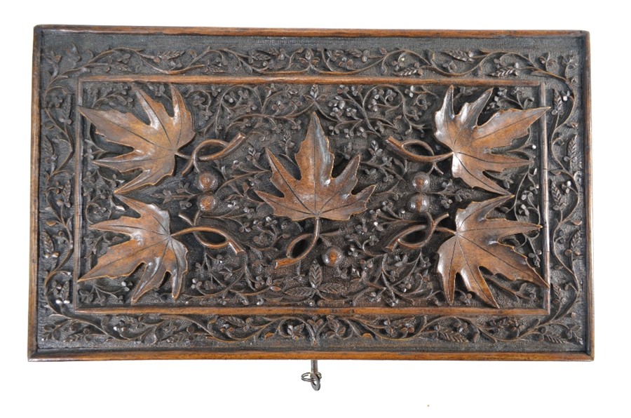 An old Anglo-Indian carved work box - Image 3 of 4