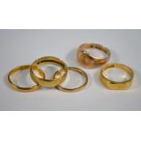 Five various yellow gold rings