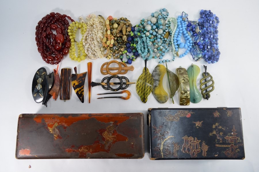 Two Japanned boxes of mixed vintage jewellery - Image 2 of 4
