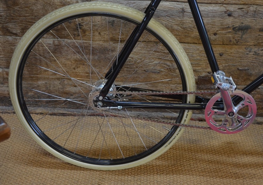 Pashley Guv'nor five-speed traditional/vintage racing bicycle, Buckingham black 22 inch frame and - Image 4 of 5