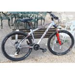 Carrera Fury 27.5 hardtail mountain bke P19050019