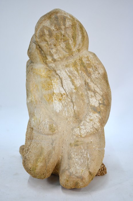 An antique Inuit carved whalebone kneeling figure - Image 3 of 6