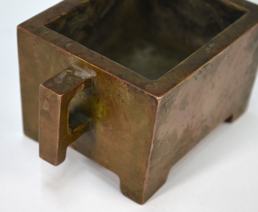 A Chinese bronze censer of rectangular form, late Qing - Image 4 of 11