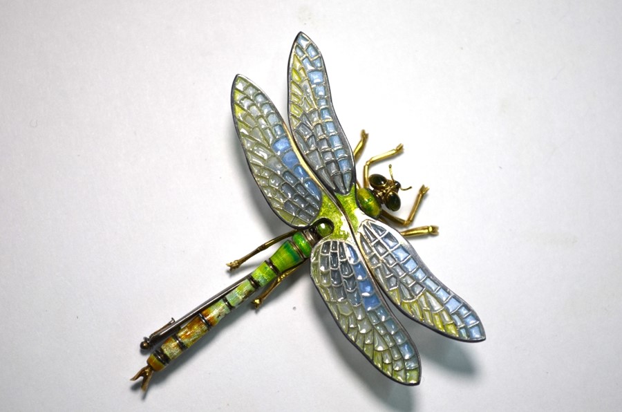 An en tremblant dragonfly brooch with plique a jour enamel decoration - Image 4 of 4