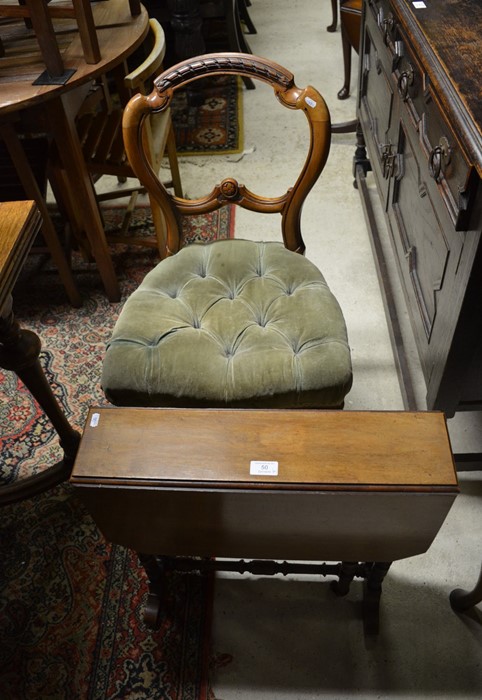 An Edwardian mahogany Sutherland table to/w a pair of carved mahogany side chairs (3)