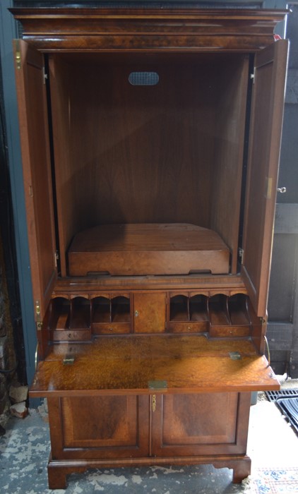 David Salmon Fine Furniture Ltd, a George I style walnut secretaire cabinet - Image 4 of 7
