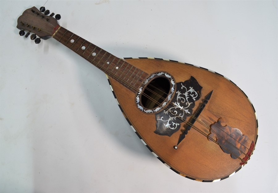 An antique Italian rosewood-veneered mandolin - Image 5 of 5