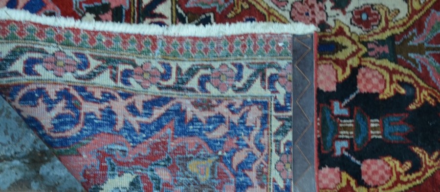 An old Persian Baktiari 'garden' carpet - Image 4 of 4