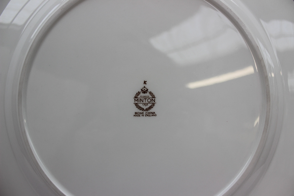 A Minton bone china cabinet plate, - Bild 4 aus 4