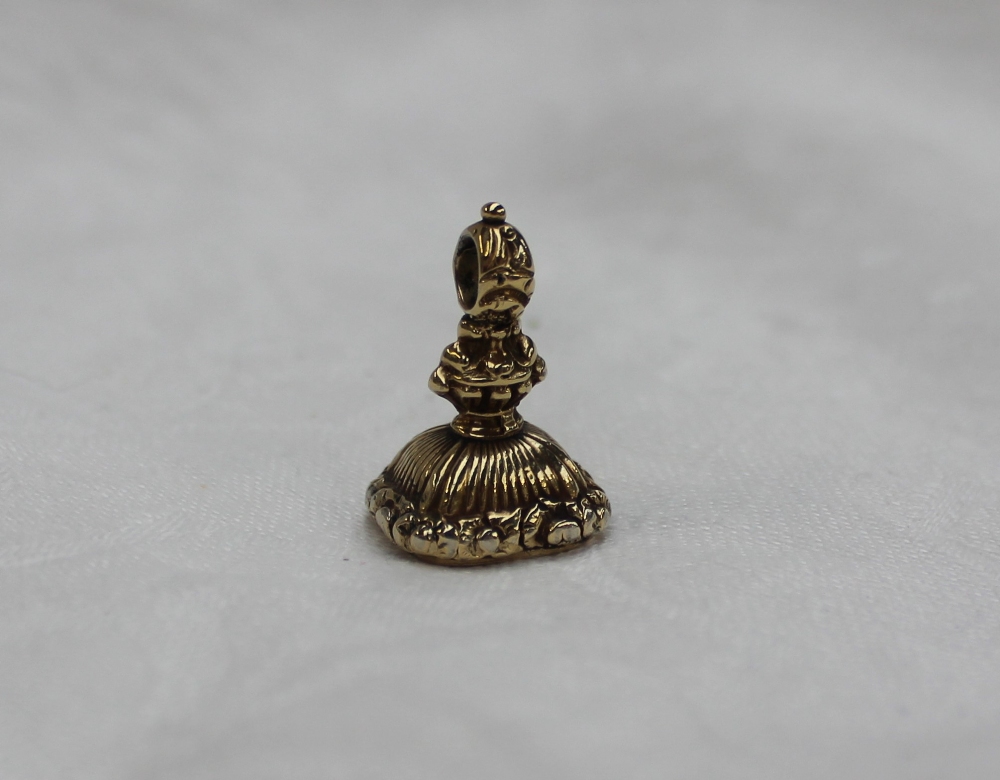 A yellow metal fob seal, - Image 4 of 5