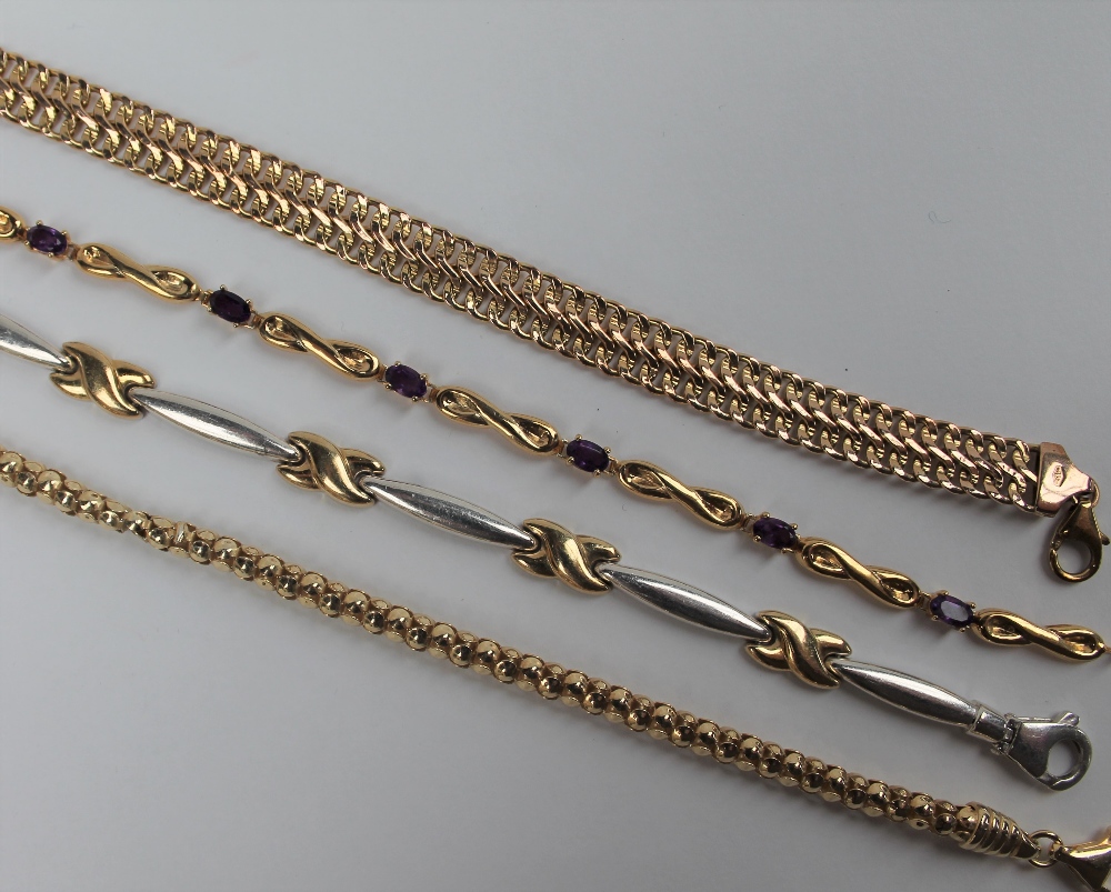 A 9ct yellow gold bracelet, approximately 5 grams, - Image 2 of 3