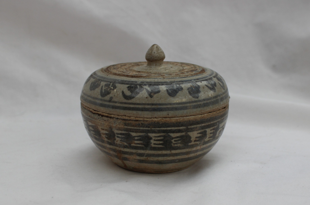 A Chinese pottery bowl and cover,