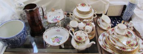 A Royal Albert Old Country Roses pattern part tea and dinner service together with cased