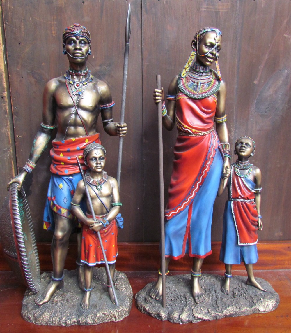 Two Leonardo collection Masai figures with children