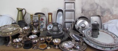 Assorted pewter plates, pewter mugs and silver plated wares together with stainless steel cookwares,