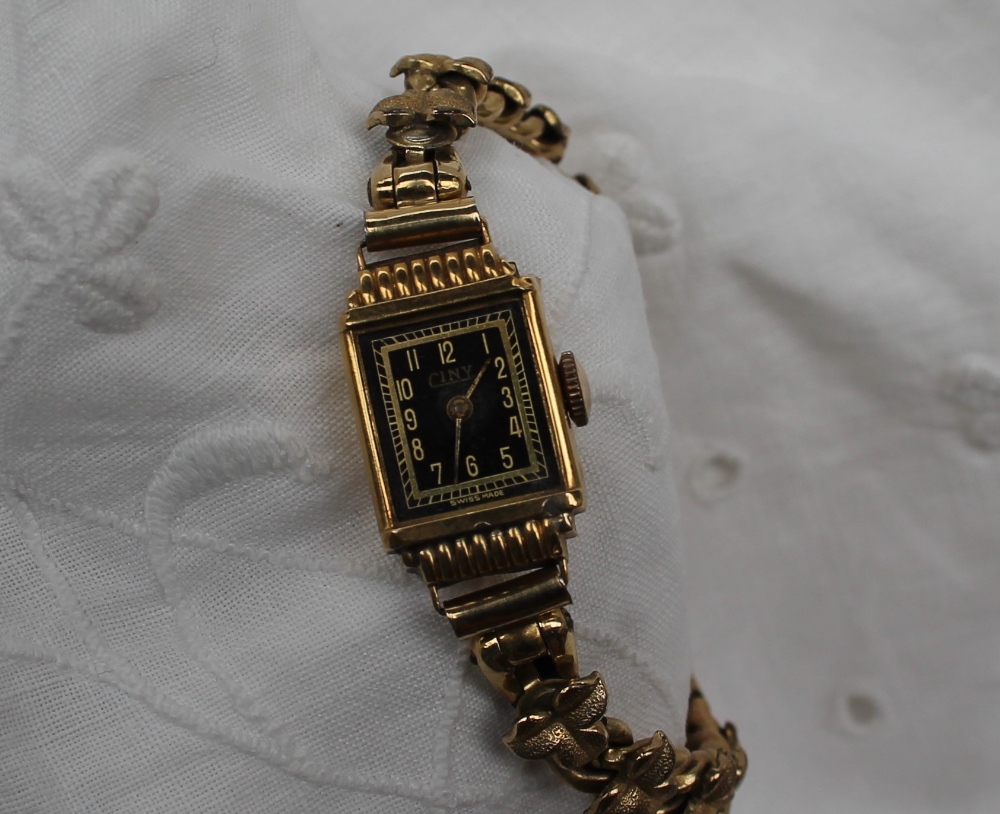 A Lady's 18ct yellow gold wristwatch, - Image 4 of 5