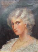 20th century British School Head and shoulders portrait of a lady Oil on canvas Initialled JE 38 x