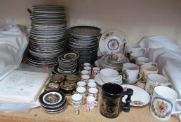 A collection of Bradford Exchange Russian collectors plates, other collectors plates,