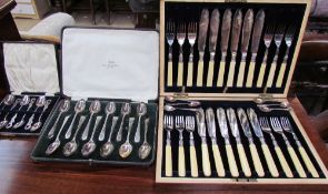 Cased silver teaspoons together with 2 coffee spoons and a cased fish set