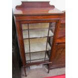 An Edwardian mahogany display cabinet,