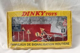 A Dinky Toys French No.