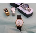 A Roamer 9ct yellow gold wristwatch, with a silvered dial, batons,