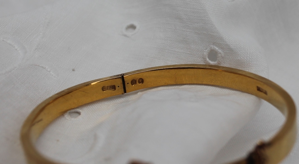 A late Victorian 15ct yellow gold hinged bangle, London, 1892, approximately 8. - Image 4 of 4