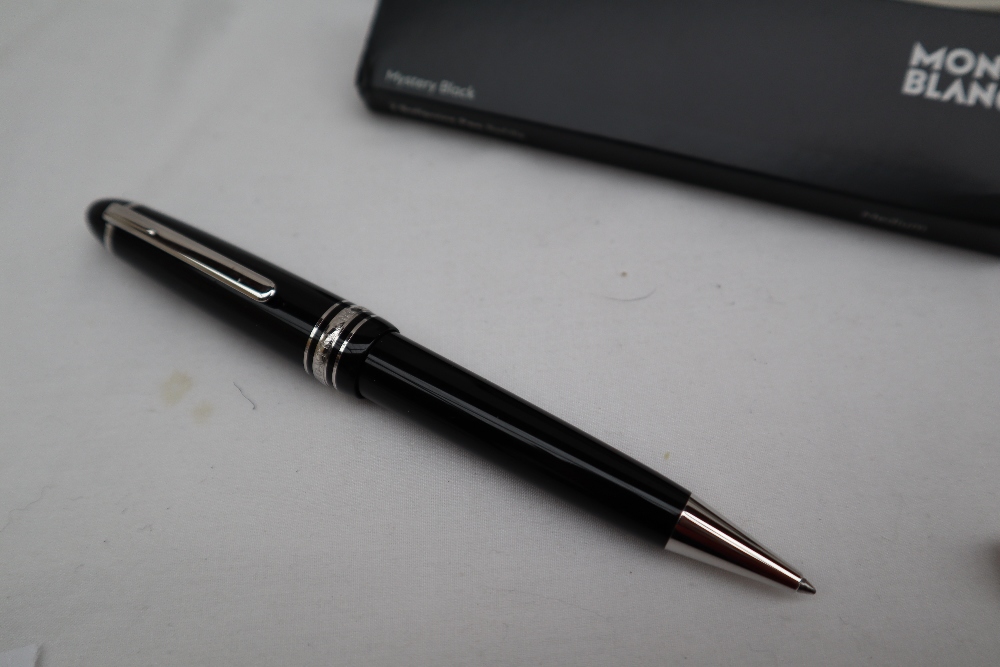 A Montblanc Meisterstuck rollerball pen together with a Waterman propelling pencil, - Image 3 of 5