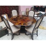 Table de salle à manger octogonale, plateau en verre églomisé et 4 chaises en bois [...]