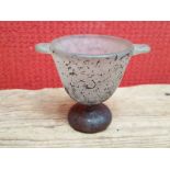 SCHNEIDER - Vase cratère miniature. Haut : 6,5 cm, diam : 5,5 cm -