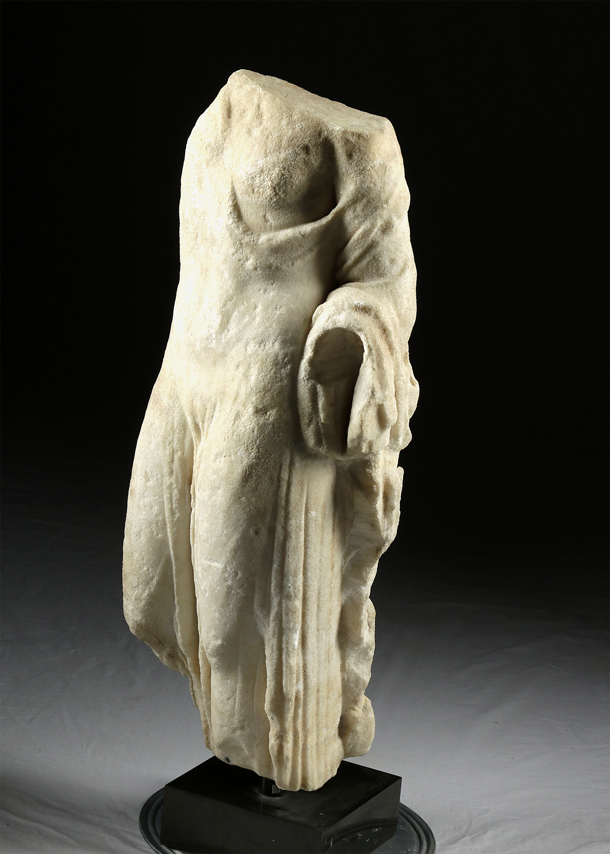 Large Marble Draped Torso of Goddess - Venus - Image 3 of 4