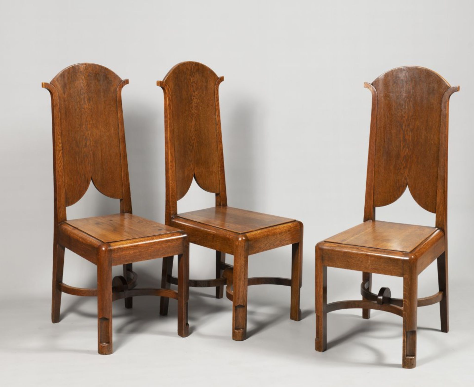 A SUITE OF THREE ART DECO CHAIRS Ca. 1920 Bohemia Oak 120 x 82 x 74 cm These artfully designed