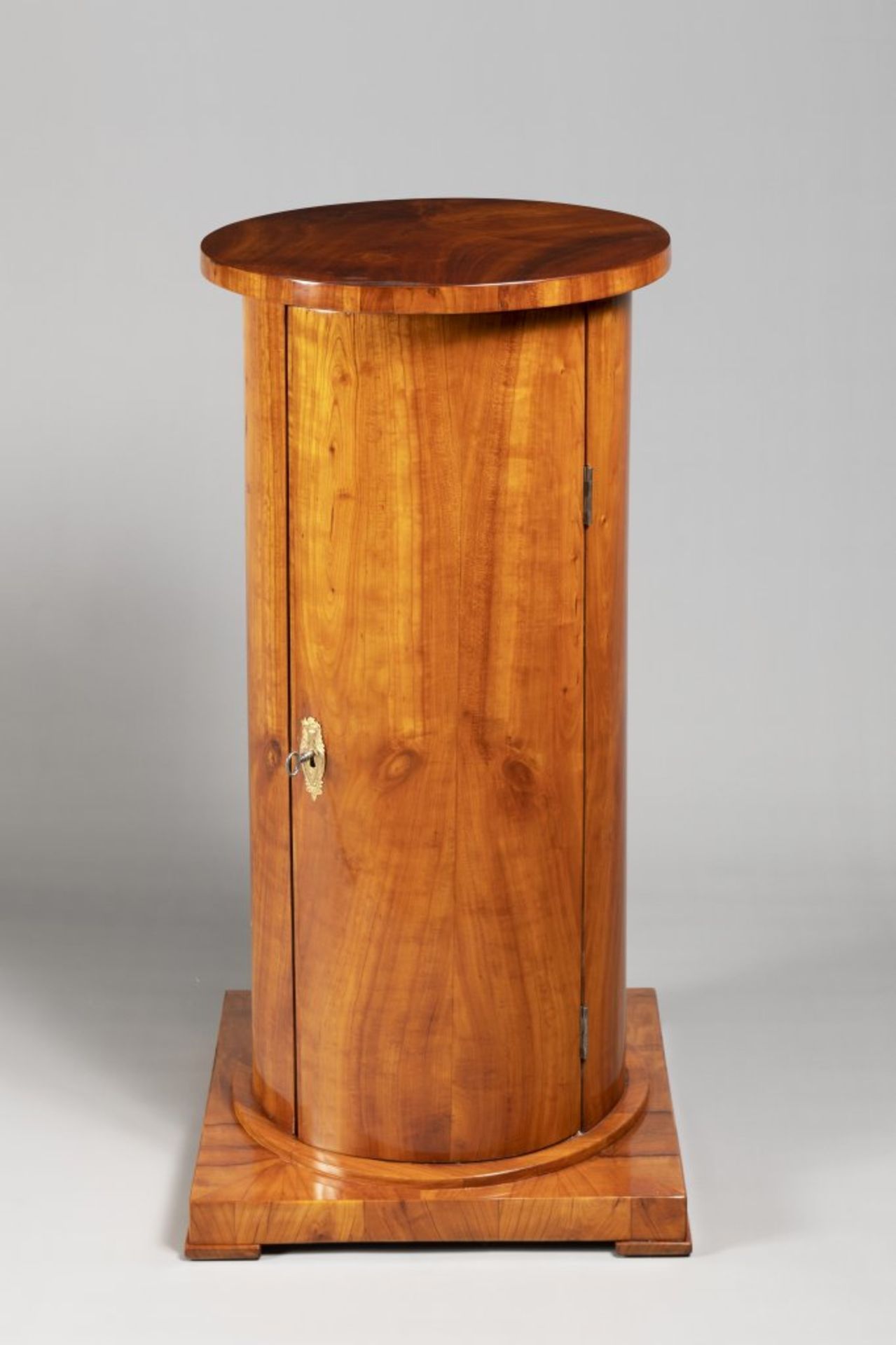 A “SOMNO” NIGHTSTAND FROM THE BIEDERMEIER PERIOD First third of 19th century Bohemia Cherry wood