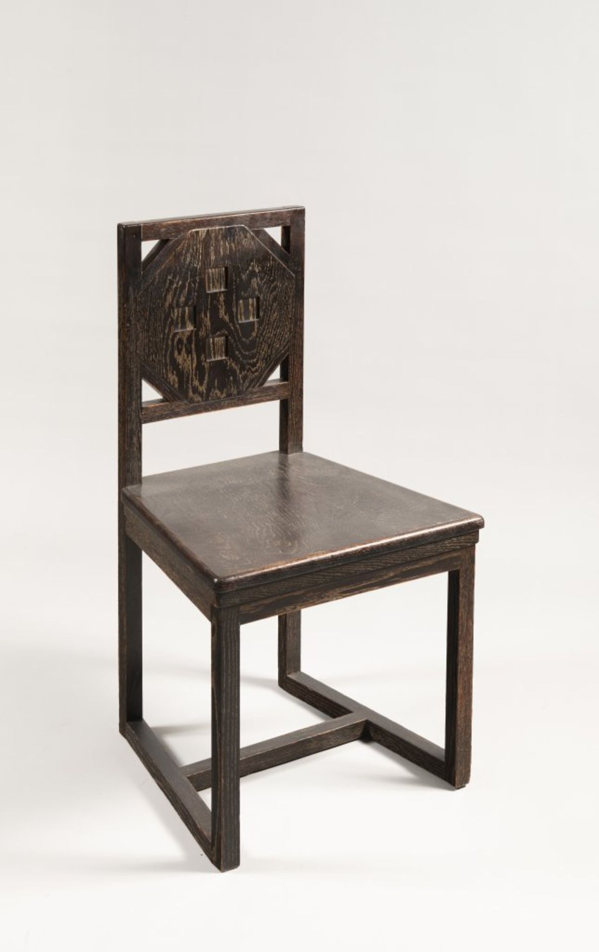 JOSEF HOFFMANN (attributed) 1870 - 1956: A FURNITURE GROUP 1905 - 1910 Pine and blackened oak with - Bild 3 aus 8