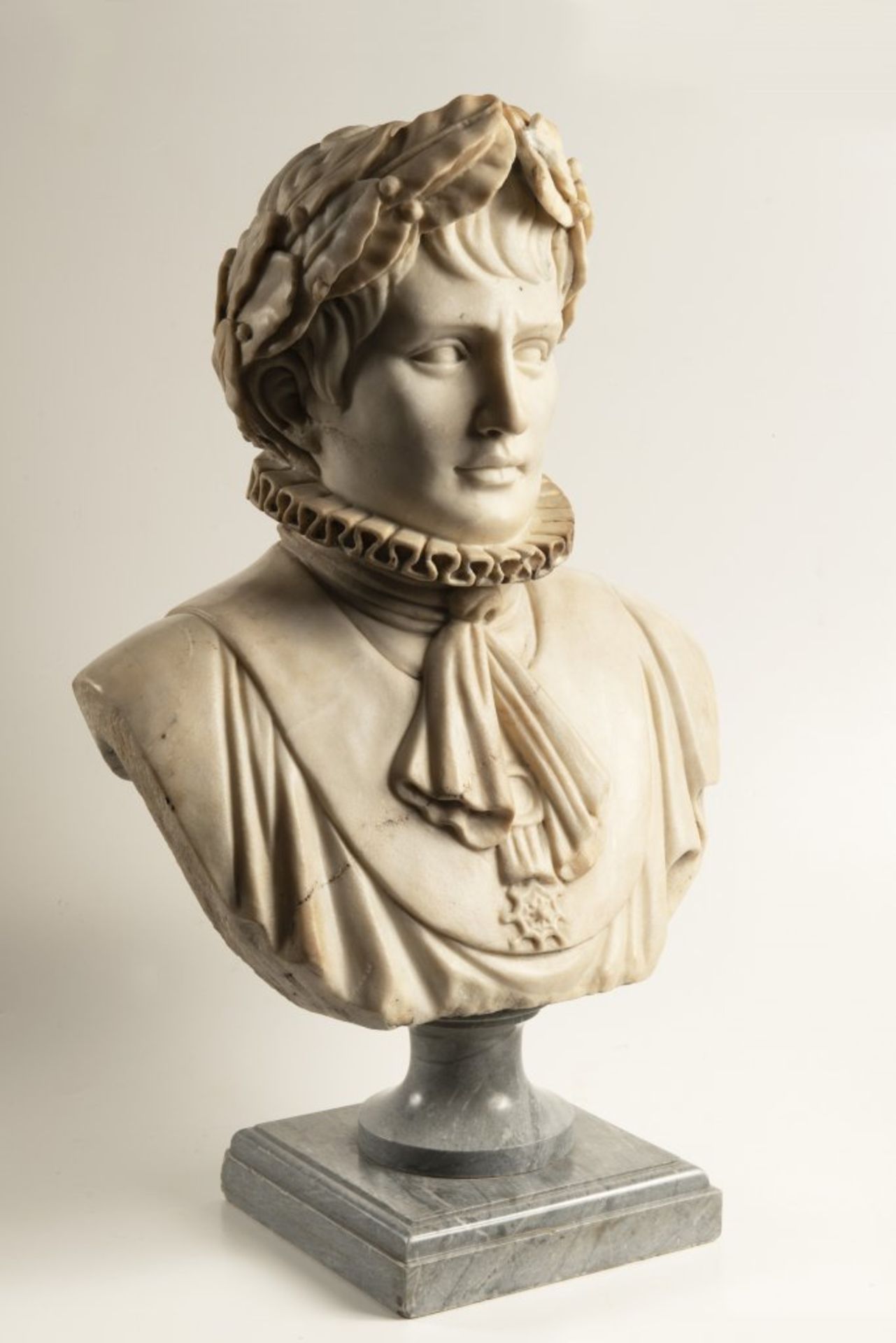 A BUST OF NAPOLEON BONAPARTE First half of 19th century Northern Italy Marble 53 cm This Italian - Bild 2 aus 2