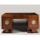 AN ART DECO DESK 1930s France Rosewood veneer on walnut, nickel-plated bronze 80,5 x 158,5 x 81 cm