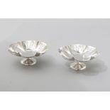 A PAIR OF 20th CENTURY ELIZABETH II SILVER BON-BON DISHES, SHEFFIELD 1959, E.V., of hexagonal