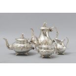 A FOUR PIECE SILVERPLATE TEA AND COFFEE SERVICE BY JOHN TURTON & Co. Ltd, SHEFFIELD, comprising of a