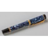 A PARKER DUO FOLD FOUNTAIN PEN, the blue marbled body and screw cap, housing an 18ct gold nib,