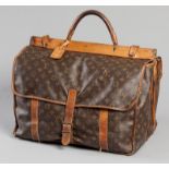 A VINTAGE LOUIS VUITTON MONOGRAM SAC CHASSE, in brown leather, monogram canvas pattern, the interior